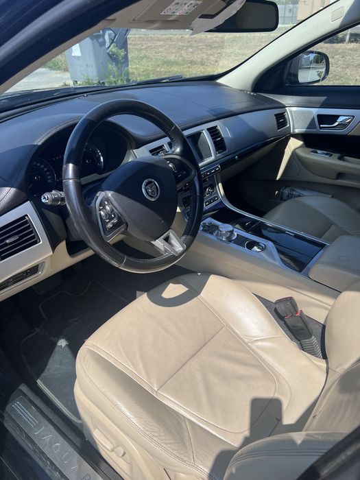 Jaguar Xf facelift 2013