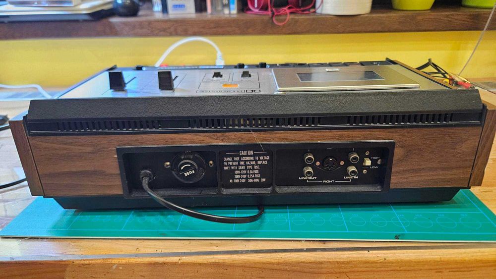 Casetofon vintage AKAI