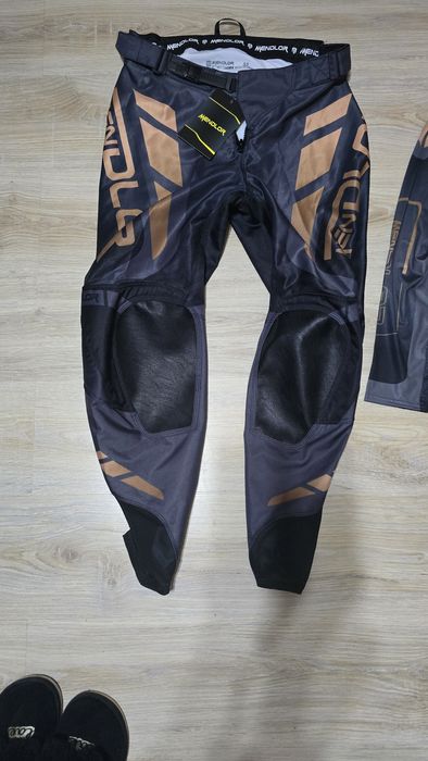 Екип за мотокрос Mendlor