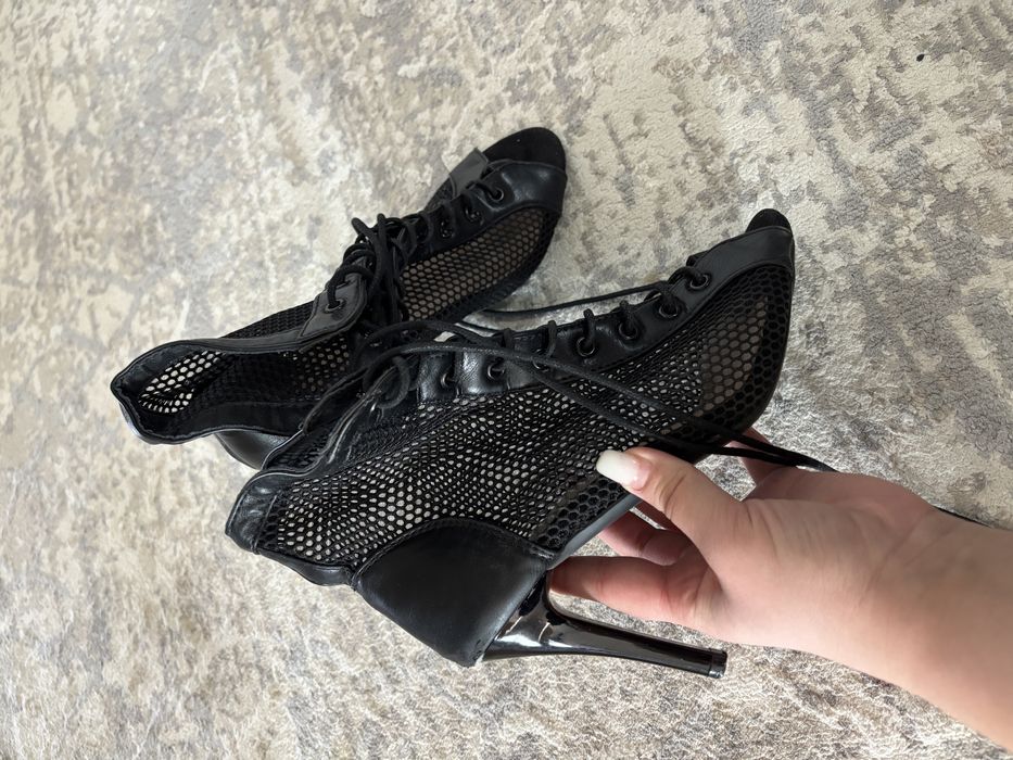 Каблук продам размер 38