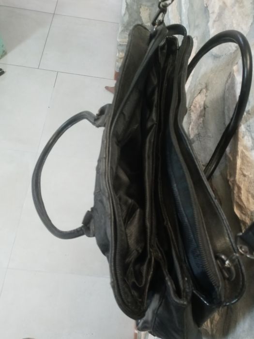 Дамска чанта естствена кожа