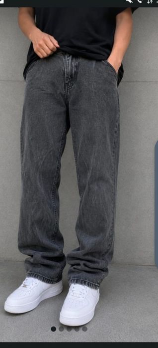 Blugi moderni si confortabili