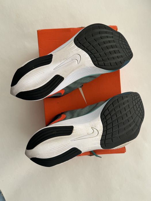 Маратонки Nike ZOOM FLY 3 PRM HKNE