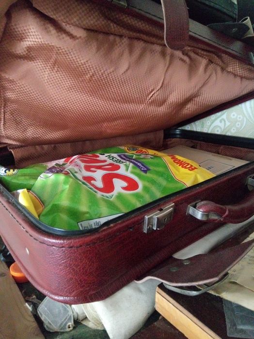 Кожен куфар нов .