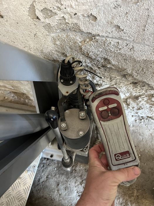 Ел. Хидравлично инвалидна рампа за бус!