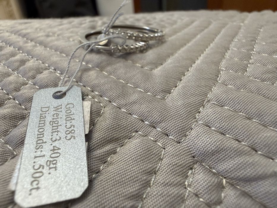 Продам белое золото