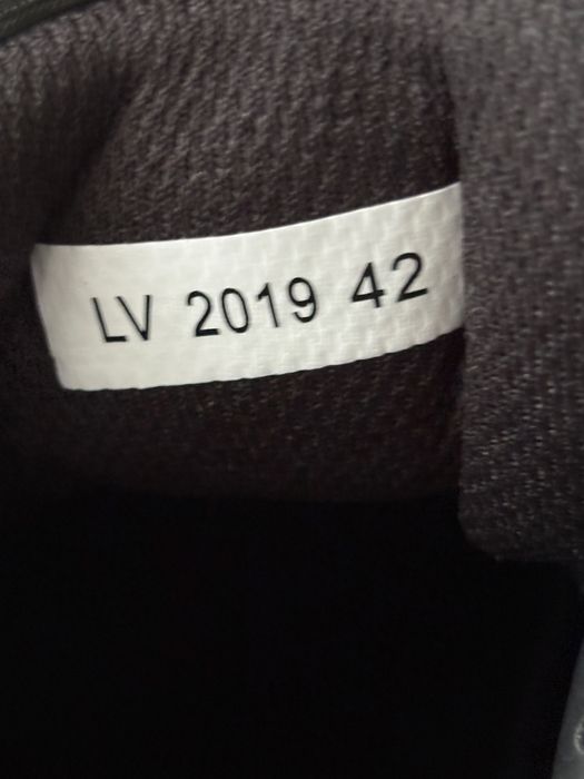 Adidași Louis Vuitton