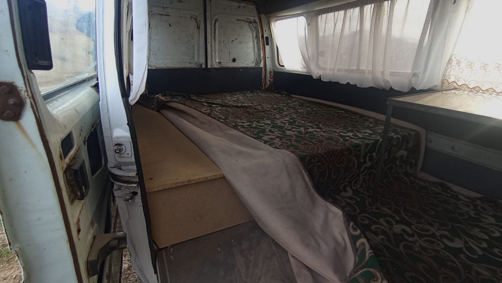 Жилой вагон на колёсах