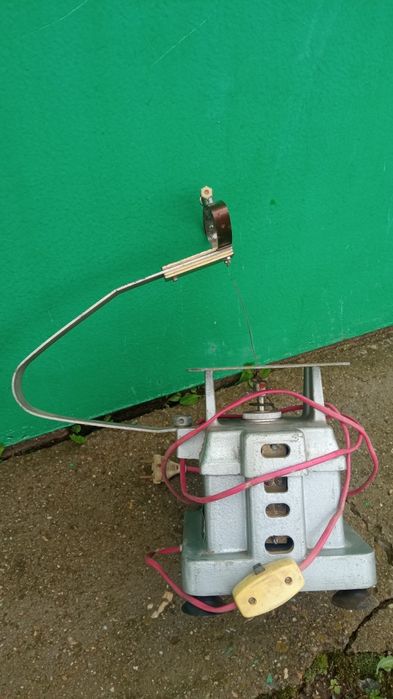 Электрический лобзик!