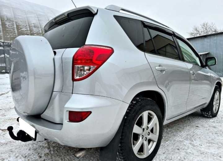 Продаю Toyta Rav4