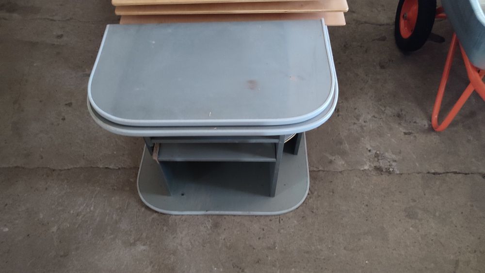 Продам подставку под телевизор