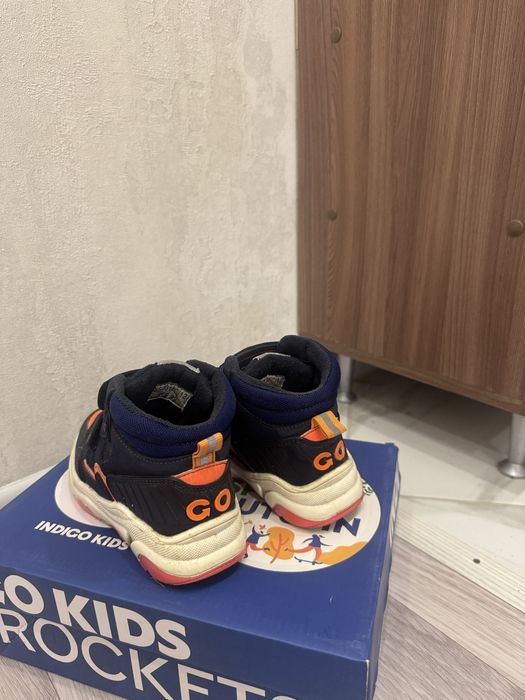 Продам обувь детская осень-весна