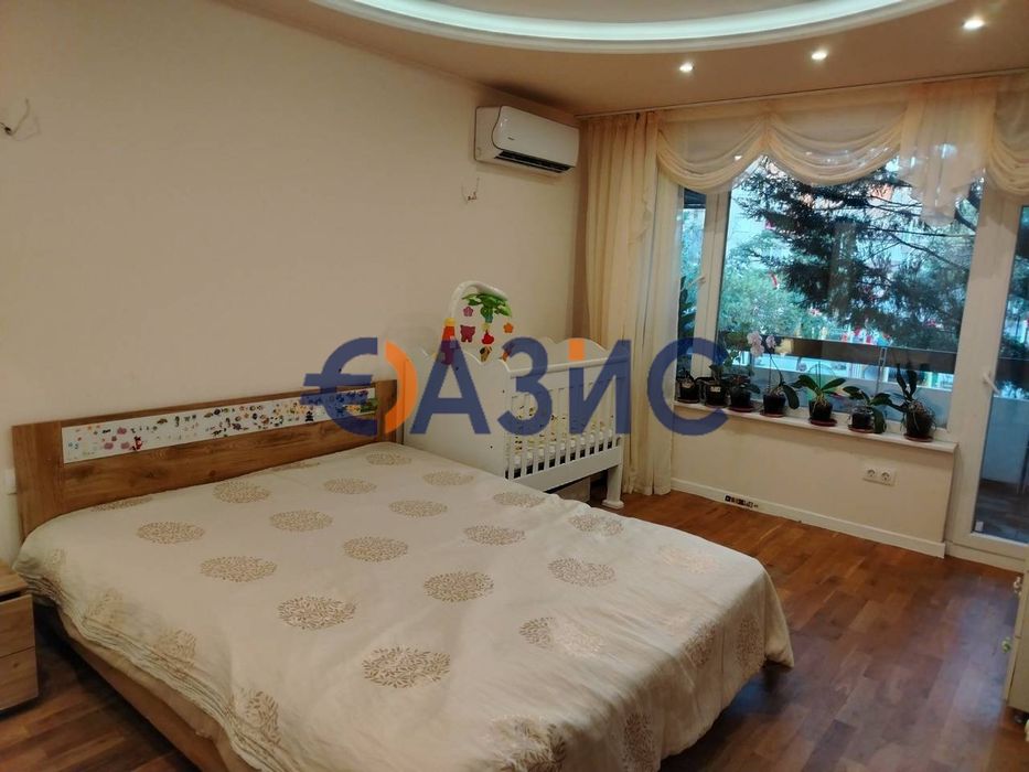 Продава се Тристаен апартамент в Несебър - 70 кв.м за 2286 €/кв.м - Снимка #5