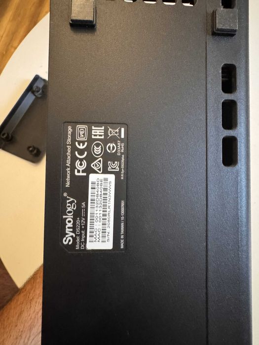 NAS Synology DS220+, Intel Celeron J4025 2GHz, 2-Bay cu 2TB, 2GB DDR4