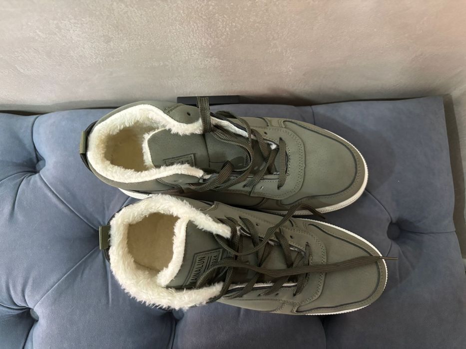 Продам обувь Новая