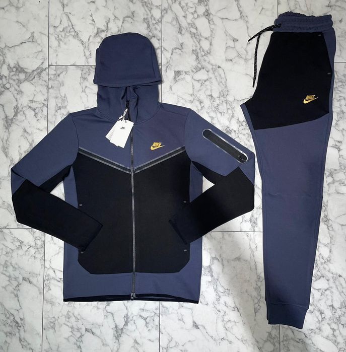 Vănd Nike tech oferta speciala