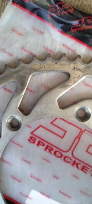 пинйони - зъбни колела за верига