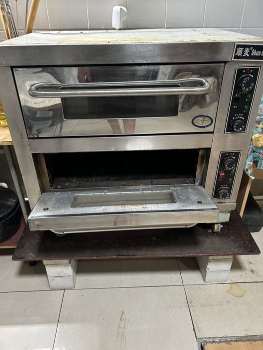 Продам духовой шкаф профессиональный