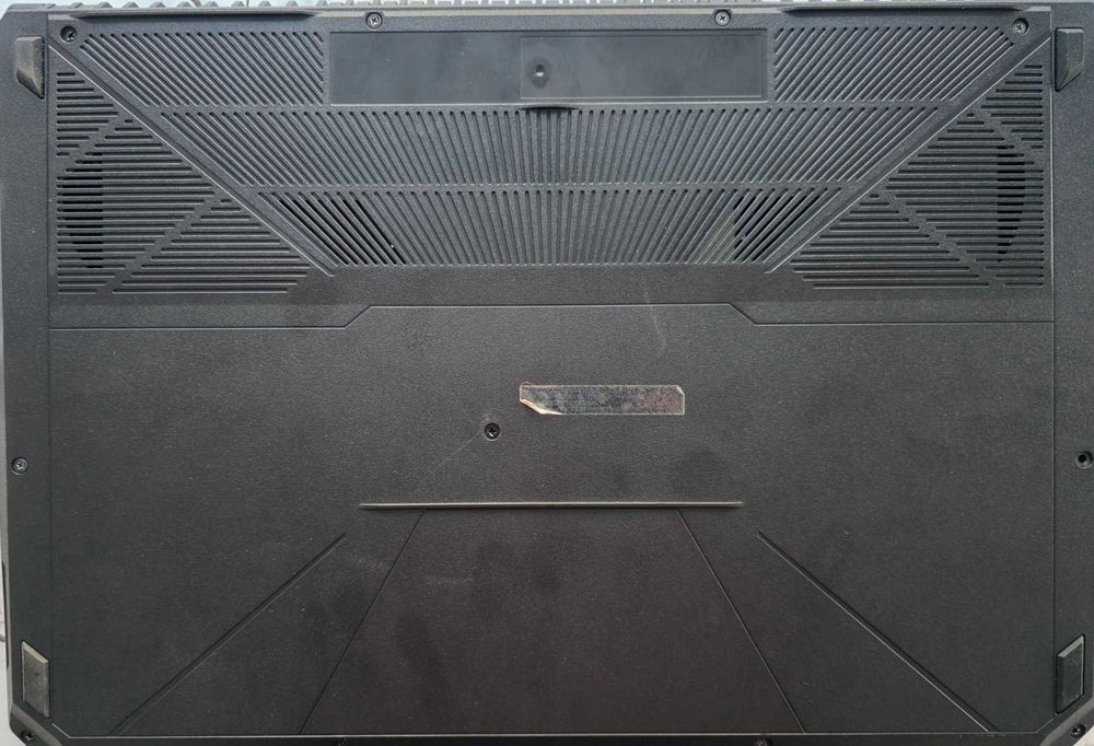 Asus gaming TUF FX504 GD, I7-8750H, 16GB RAM DDR4, GTX 1050