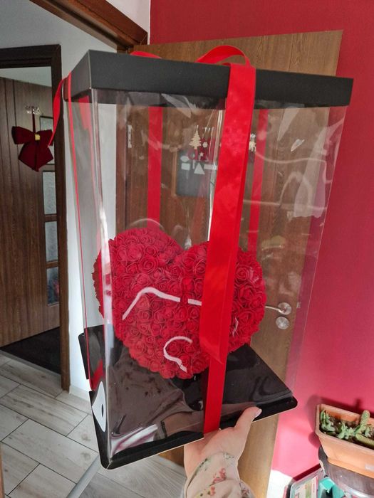 INIMA Trandafiri Rosii - ideal cadou Îndrăgostiți!