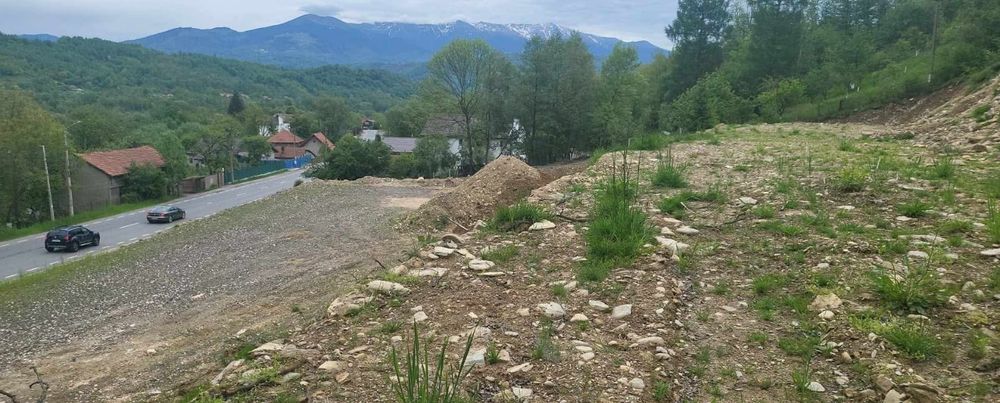 Vand teren intravilan  Valea Ungurului 4500m