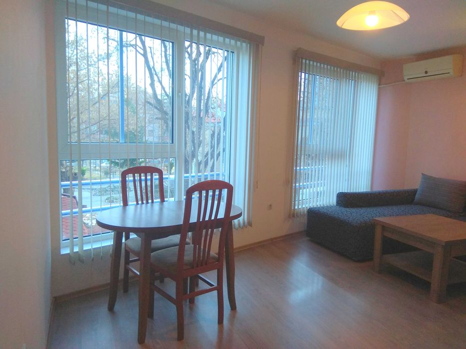 Дава се под наем Двустаен апартамент в Пловдив, Център - 55 кв.м за 433.5 € - Снимка #1