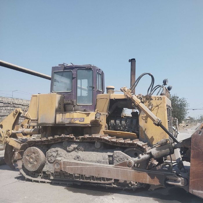 Бульдозер Четра Т25