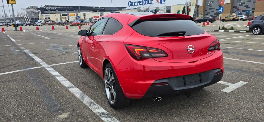 Se vinde Opel Astra GTC