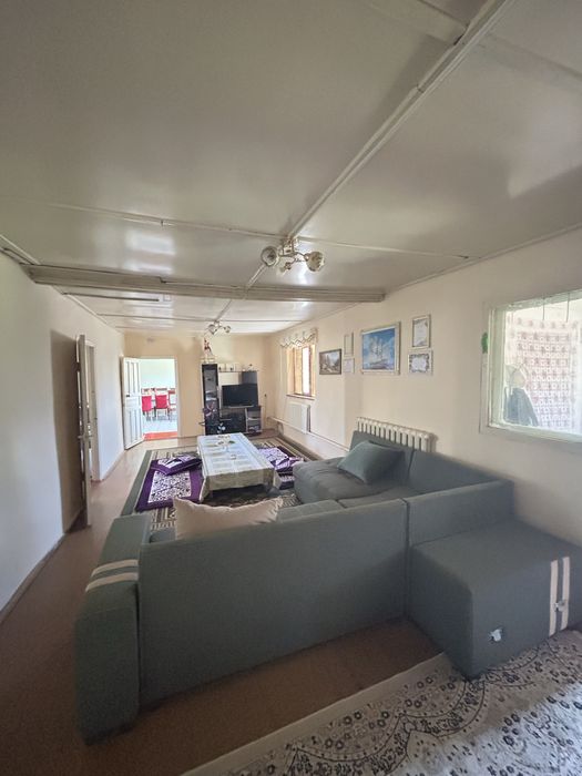 Тез арада үй сатылады!