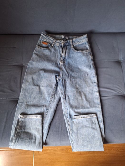 Продам джинсы 26