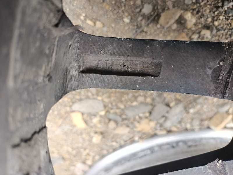 Продам два легкосплавных диска R15