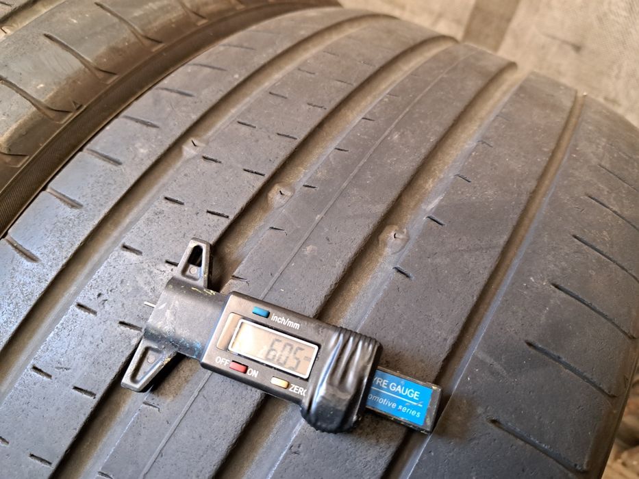 2 anvelope 275/40 R21 Yokohama 6mm