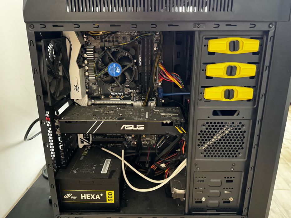 Продавам Геймърски компютър (настолен)  1060 Super, I5 7500, 8 ram