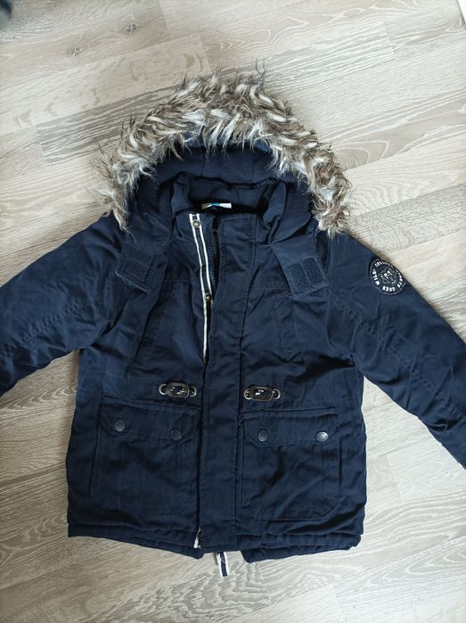 Продам детские куртки