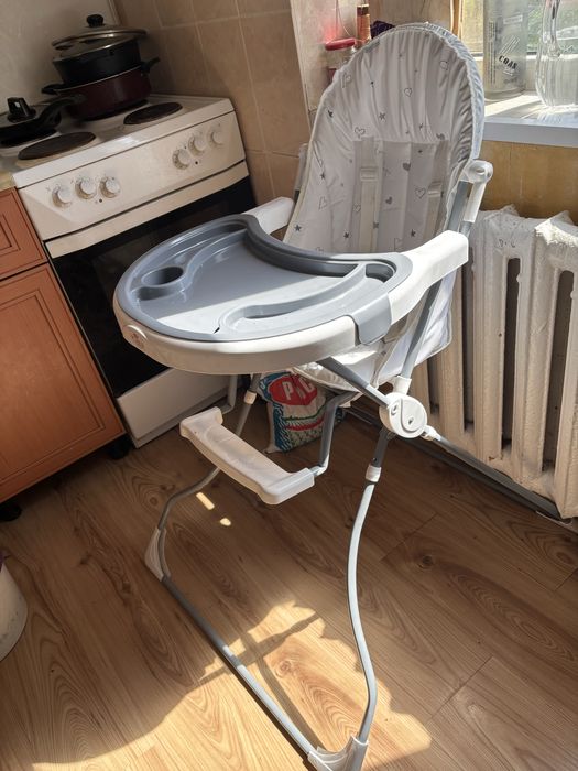 Столик для кормления детский