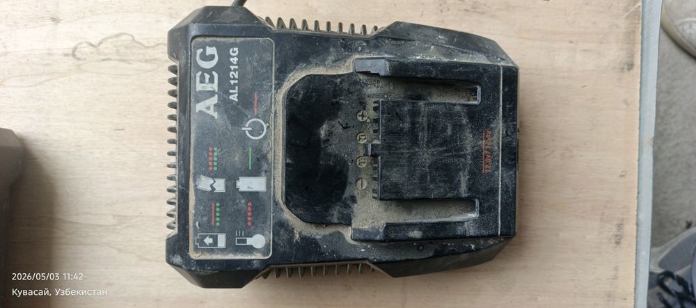 Зарядка Hitachi и Aeg оригинал