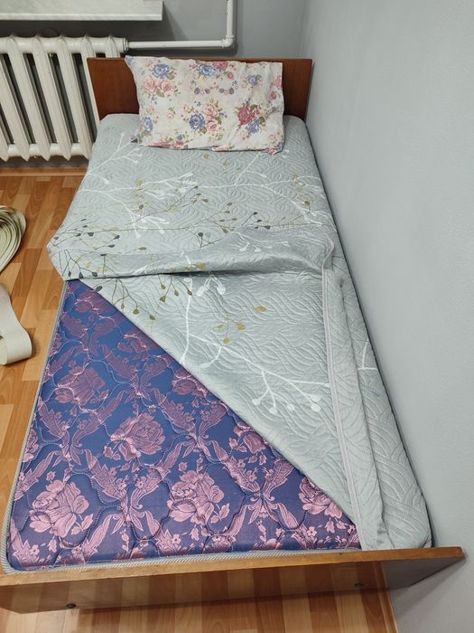 Продаю 2 кровати,1.5 спальные