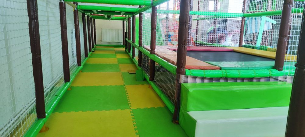 Midulare loc de joaca