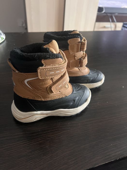 Дебели зимни детски ботуши 25 рр