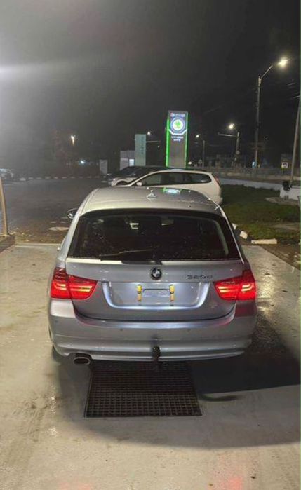 BMW Seria 3 2009 — imagine 5