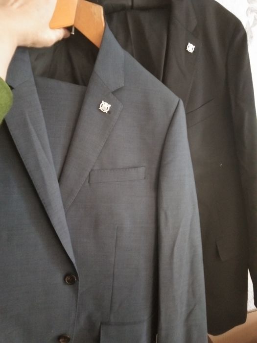 Мужские костюмы б/у