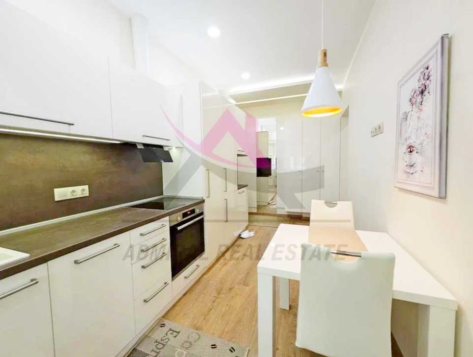 Дава се под наем Двустаен апартамент в Варна, Център - 40 кв.м за 750 € - Снимка #1