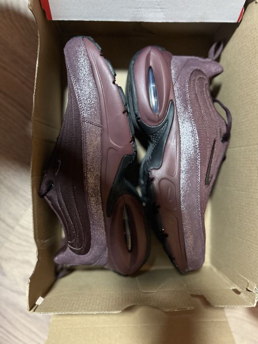 Adidași Nike Air – NOI, în cutie