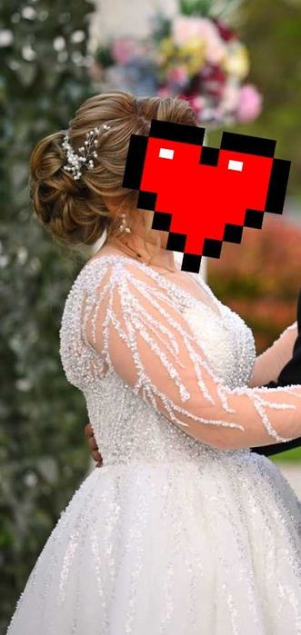 Super oferta!!Vand rochie de mireasa model deosebit!