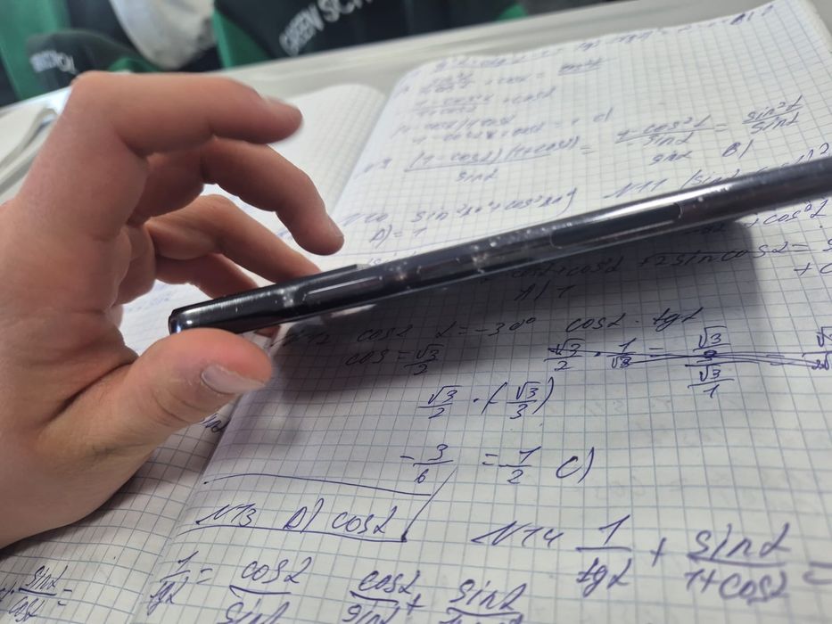 Самсунг с22+ в идеальном состояний