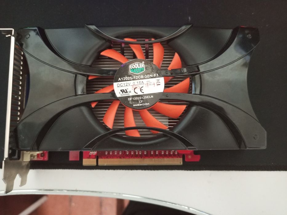 Продам видеокарту gtx 550 ti