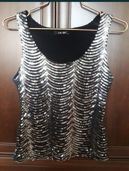 Женская одежда Платья