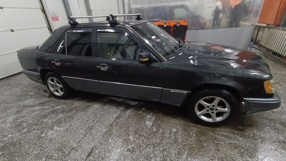 Мерседес 124 Е230