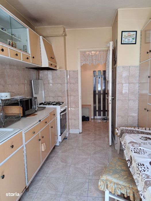 Apartament 2 camere, etajul 2, bld Decebal