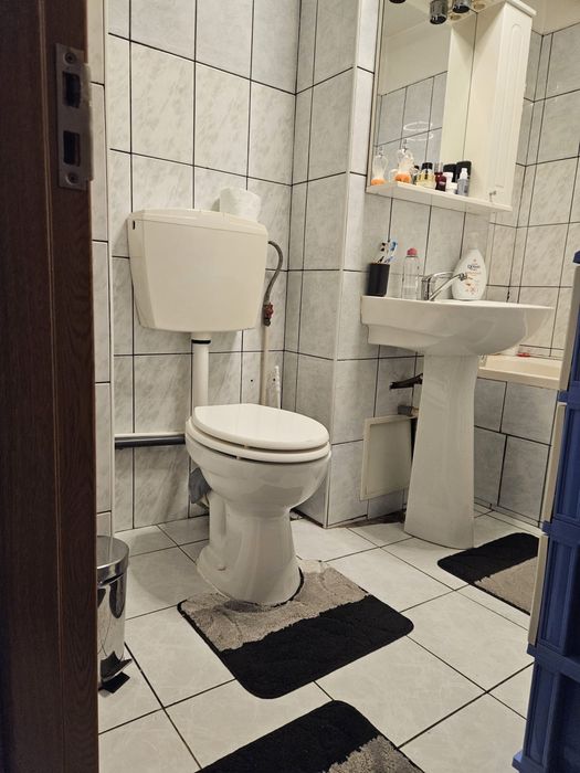 Vand apartament 3 camere